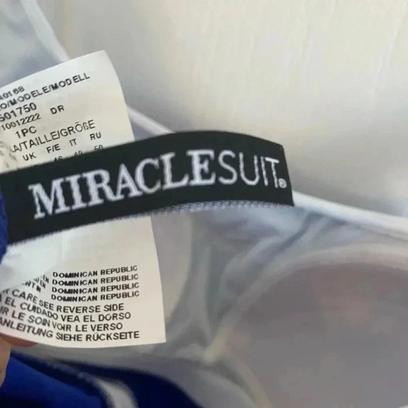 Miraclesuit Womens Blue One Piece Swimsuit Size 14 Slimming Tummy Control - Picture 10 of 10